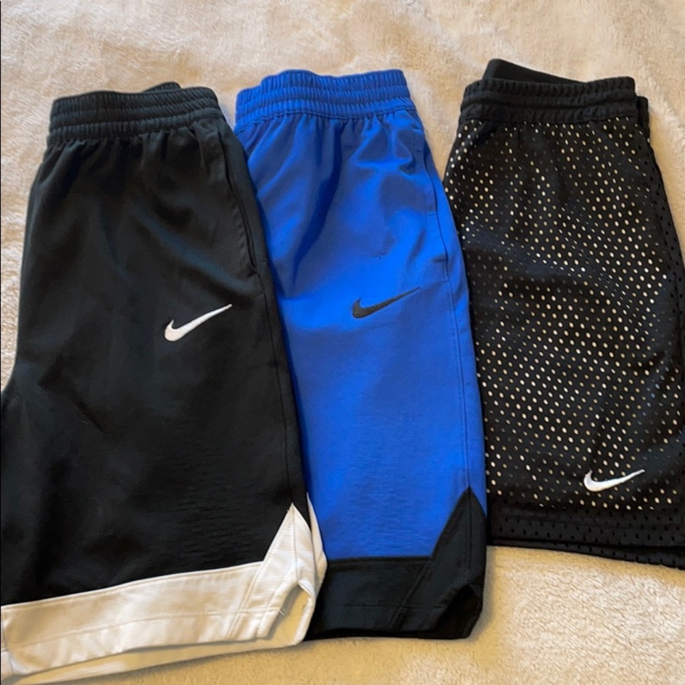 Nike Basketball Shorts Boys XL